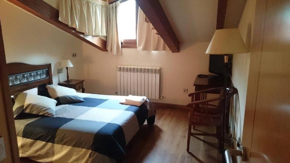 פרואזה Hotel La Plaza מראה חיצוני תמונה
